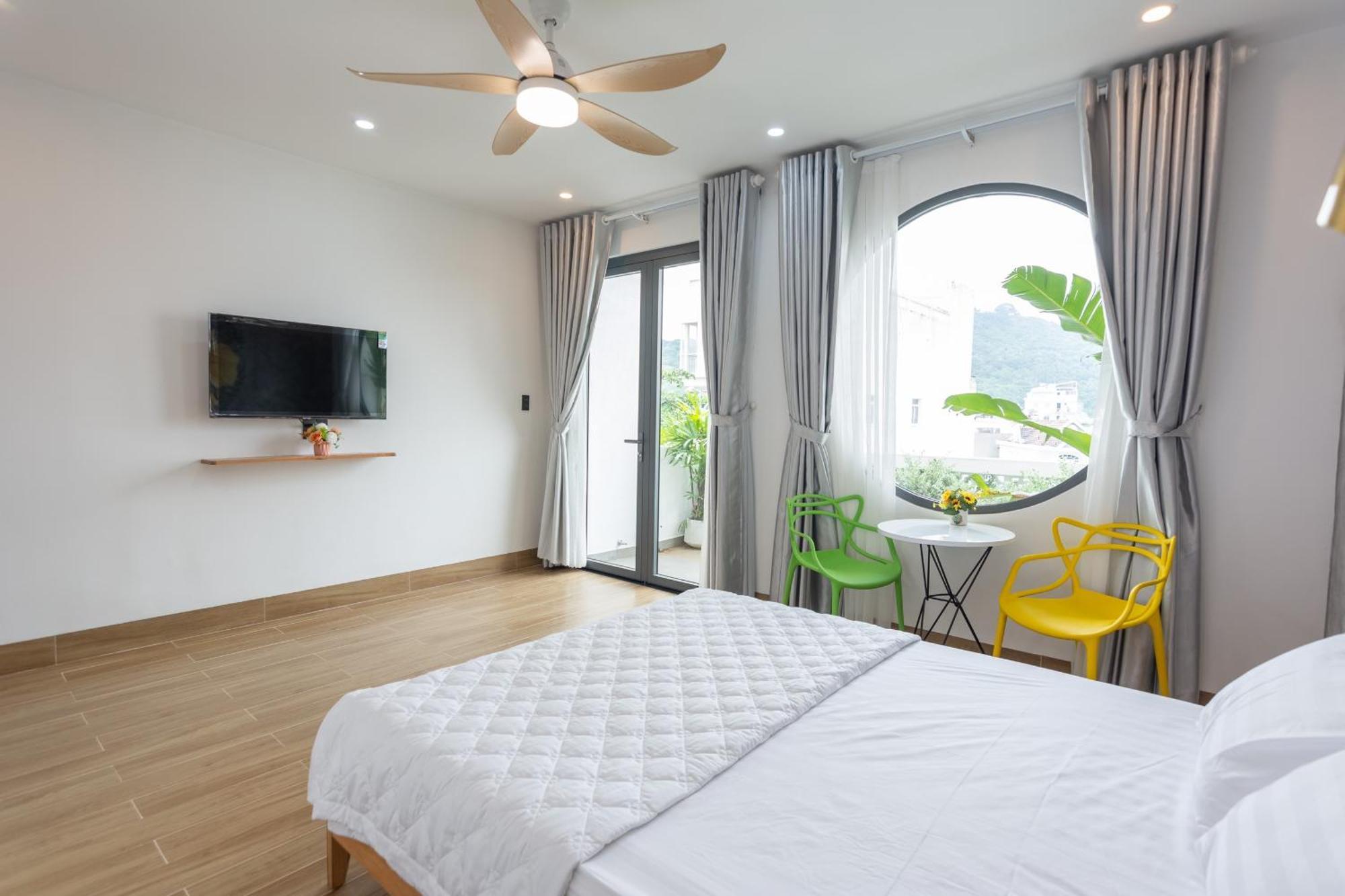 Villa 16 Nh - Di Bo Ra Bien Thuy Van 200 Met - Free Bida - Phong Karaoke - Xong Hoi 头顿 外观 照片