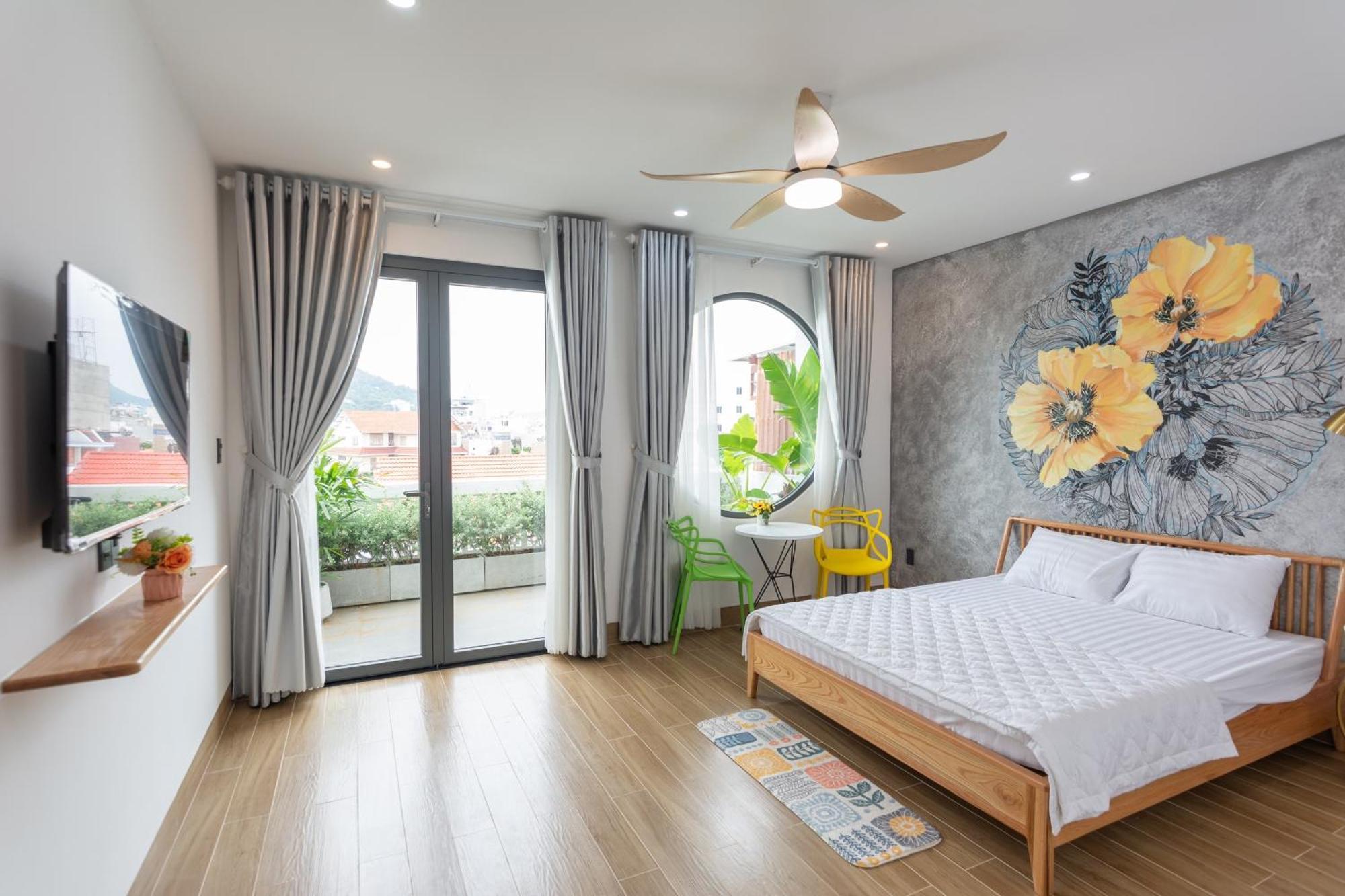 Villa 16 Nh - Di Bo Ra Bien Thuy Van 200 Met - Free Bida - Phong Karaoke - Xong Hoi 头顿 外观 照片